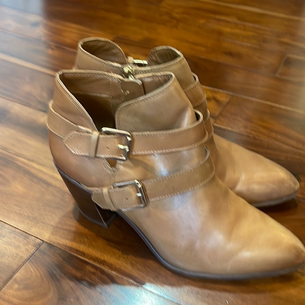 Tan short boots
